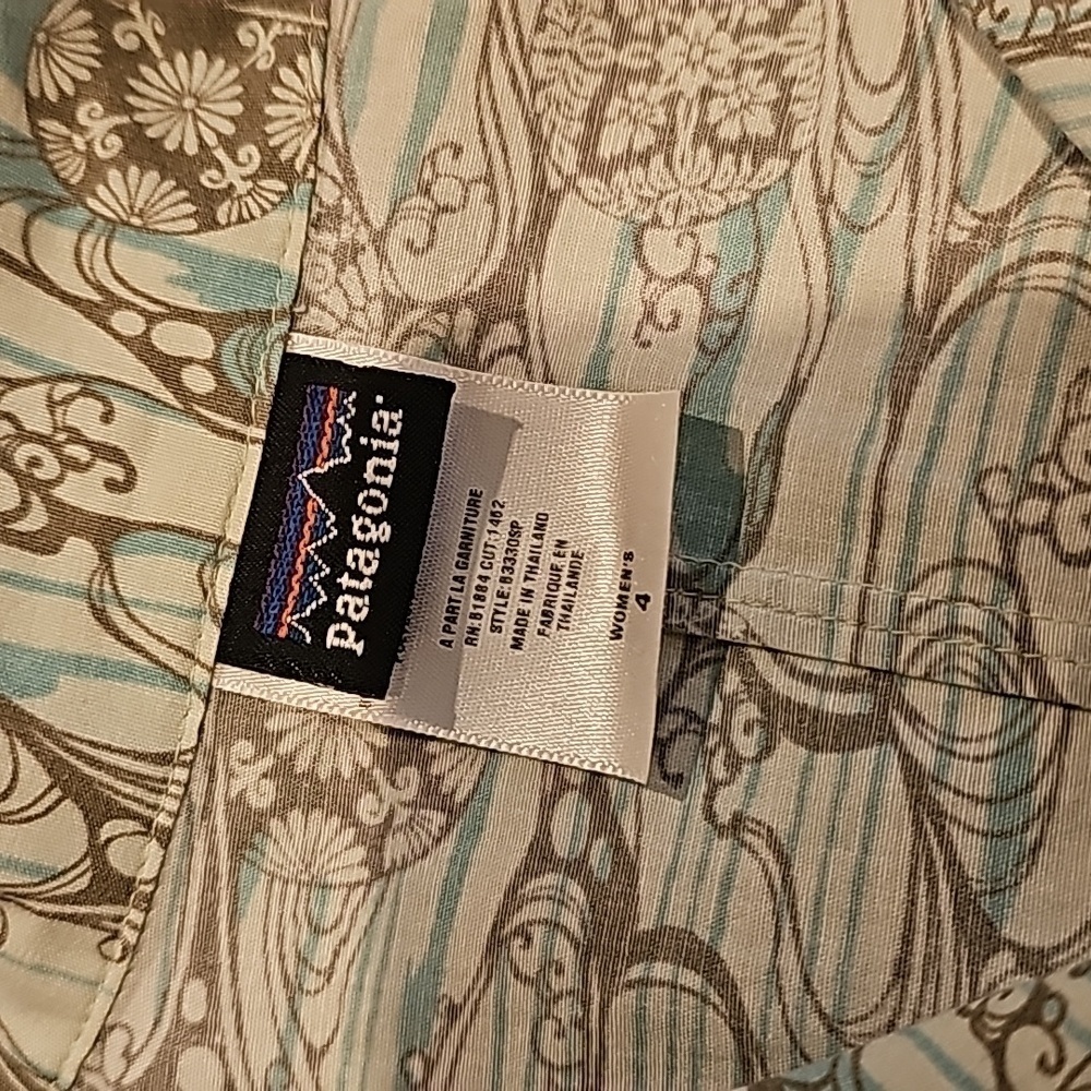 Patagonia button front shirt with roll up sleeve button good condition Size 4 - Picture 2 of 8